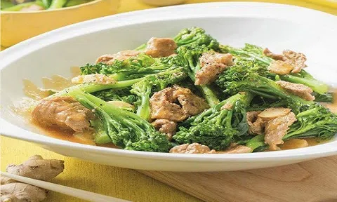 Bông cải xào thịt bò sốt gừng thơm ngon cho bữa tối