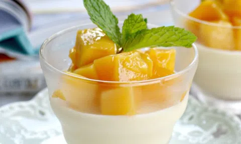 Công thức làm panna cotta xoài cực thơm mát ngày hè