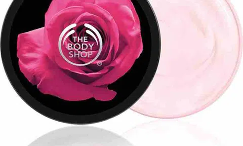 Phấn highlight bắt sáng cho cơ thể lấp lánh rạng rỡ