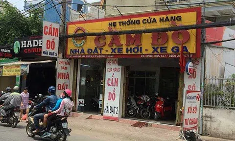 Xe xịn, biệt thự, chó cưng… \'rủ nhau\' ra tiệm cầm đồ mùa World Cup