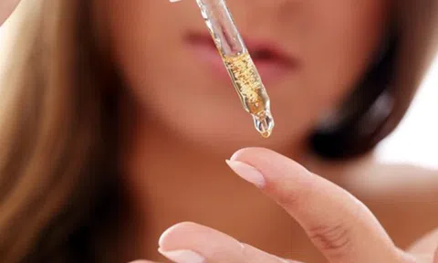 Dầu argan là gì? Có thể dùng cho da nhờn, mụn không?