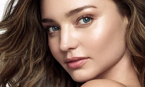 Glossy eyelids – Phong cách trang điểm mắt mơ màng của thập niên 90