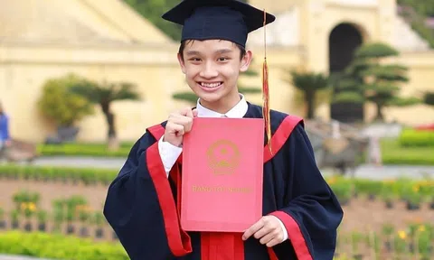 “Thâm cung bí sử” về cậu bé đỗ 4 trường chuyên tại Hà Nội