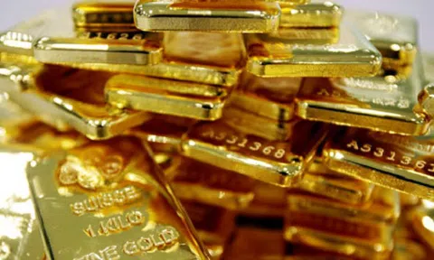 Giá vàng hôm nay 4/7: Bắt đầu tăng trở lại từ đáy
