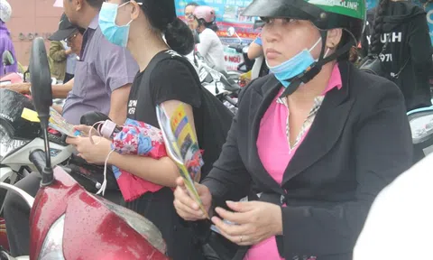 Phụ huynh có con rớt lớp 10 công lập lúng túng chưa biết chọn trường nào cho con