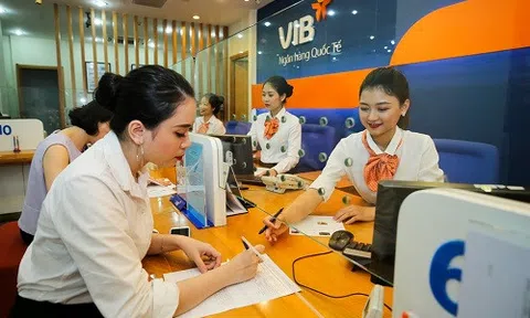 Ngân hàng chiều khách VIP bằng thẻ tín dụng đặc quyền