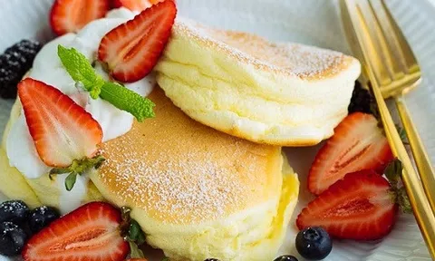 Làm bánh Pancake Nhật Bản siêu mềm xốp với công thức này