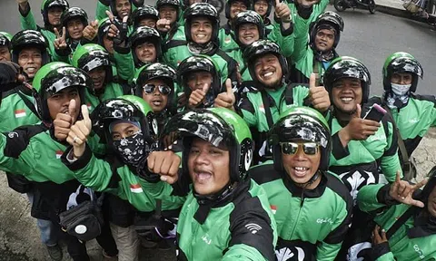 Ứng dụng xe công nghệ ồ ạt ra mắt, `cửa` nào để cạnh tranh với Grab?