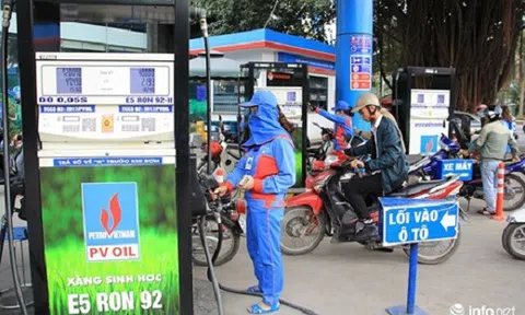 Giữ nguyên giá xăng, tăng giá dầu từ chiều ngày 7/7