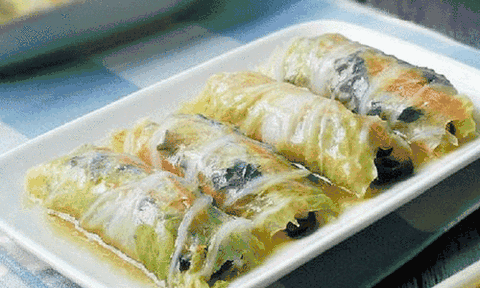 Cách làm cải thảo cuốn thịt sốt xì dầu thanh ngọt cho bữa cơm ngày hè