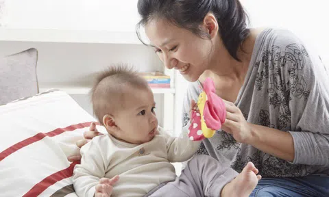 Bỏ lỡ thời điểm vàng dạy con thông minh, bảo sao trẻ luôn thua kém bạn bè