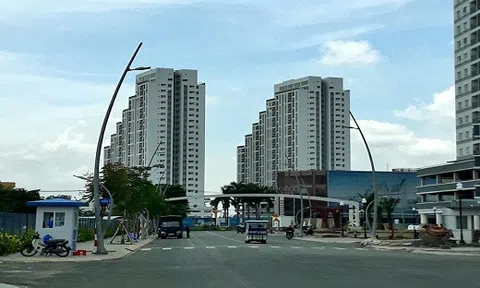 Nhà đầu tư làm gì khi thị trường có biến?