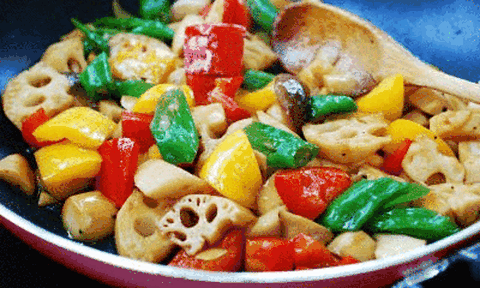 Cuối tuần đổi vị với món củ sen xào nấm cho cả nhà