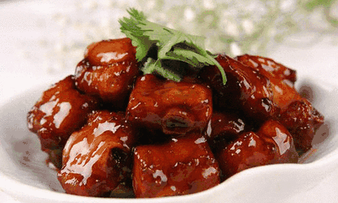 Thực đơn mâm cơm chỉ 50000 đồng, ăn thoải mái lại đầy đủ thịt cá