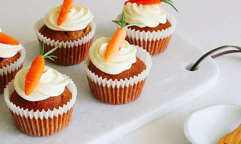 Mê mệt với món bánh Muffins cà rốt vàng ươm 