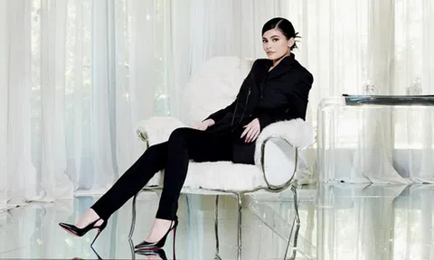 Kylie Jenner trên đà trở thành nữ tỷ phú tự lập trẻ nhất thế giới
