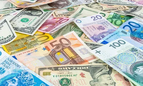 Tỷ giá ngoại tệ ngày 16/7: USD mất đỉnh cao, Bảng Anh tăng giá