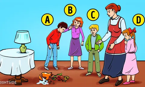 Mẹ nhận biết tính cách của trẻ với tình huống bình hoa vỡ