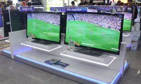 Tivi xịn mất giá: Hàng tốn đầy kho, giá còn giảm nữa