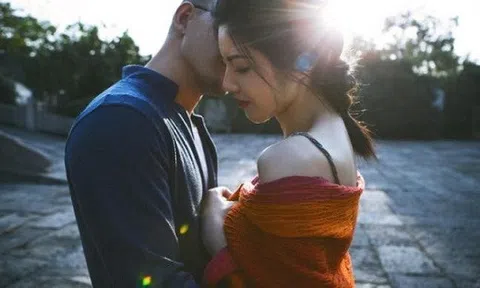 Gửi kẻ thứ 3: Chỉ những loại đàn bà ngu ngốc mới xem đàn ông có vợ là cực phẩm