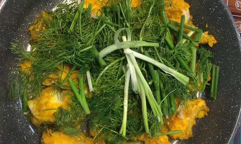 Làm chả cá Hà Nội thết đãi bạn bè