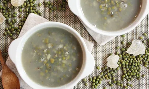 Công thức nấu chè đậu xanh nguyên hạt vừa giải nhiệt vừa đẹp da