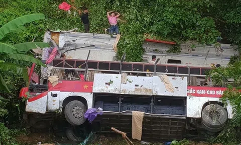  Tai nạn ở Cao Bằng: Bàng hoàng khi nghe nạn nhân kể lại khoảnh khắc xe lao xuống vực