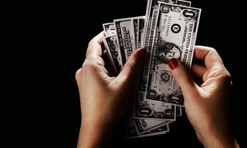 Tỷ giá ngoại tệ ngày 23/7: USD giảm, Bảng Anh tăng