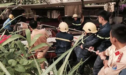 Khởi tố hình sự vụ xe khách rơi xuống vực khiến 4 người chết ở Cao Bằng