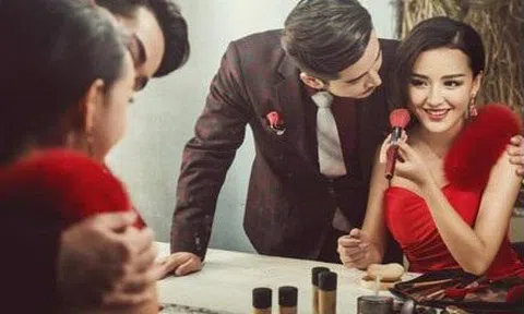 Những câu nói đàn ông ngoại tình hay dùng để `bỏ bùa` khiến phụ nữ mềm lòng