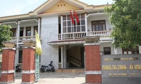 Vụ nam chuyên viên bị `tố` hiếp dâm nữ đồng nghiệp: Xử phạt 200 nghìn đồng