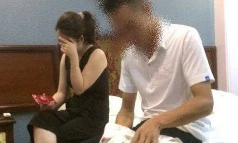 Thanh Hóa: Chồng bắt quả tang vợ trong nhà nghỉ với CSGT