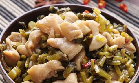 Cách làm lòng non xào dưa chua đảm bảo bao nhiêu cơm cũng hết sạch