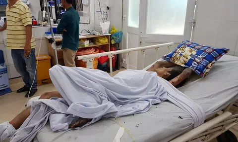 Lời khai của cô gái bị người yêu khóa trái phòng trọ đốt quần áo