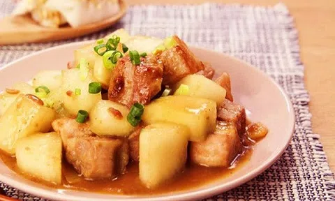 Sườn kho bí đao, hao cơm phải biết!