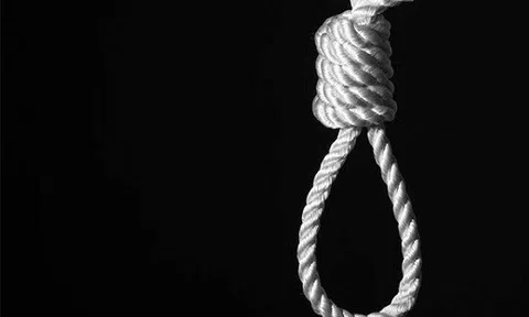 Phát hiện nữ giáo viên tiểu học chết trong tư thế treo cổ ở chuồng gà