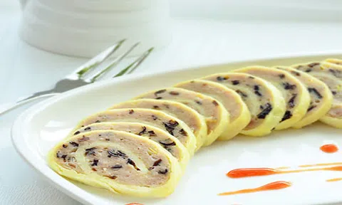 Bữa tối làm nhanh ăn ngon với món trứng hấp vân bằng nồi cơm điện