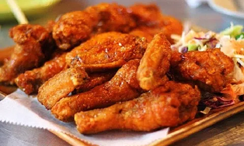 Bật mí chị em cách chọn thịt gà để không mua phải gà thải kém chất lượng