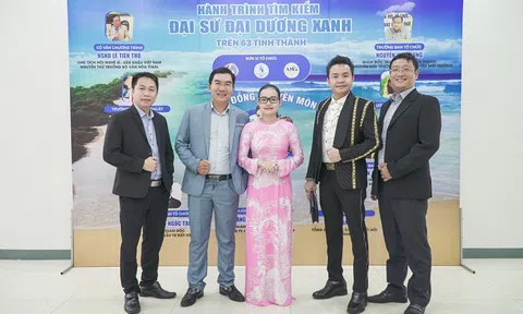 Nhà báo Chu Loan đồng hành với Hành trình tìm kiếm \'Đại Sứ Đại Dương  Xanh\'