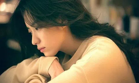 Đàn bà à, cam chịu quá sẽ trở thành khờ dại