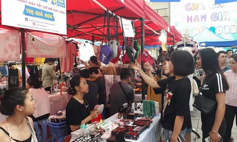 The Weekend Town - `Back to school 2018` thu hút giới trẻ Hà Nội dịp cuối tuần 