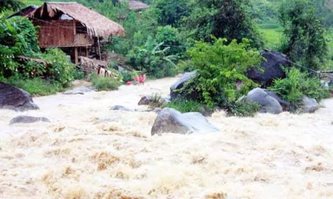 11 người chết, mất tích do mưa lũ, sạt lở