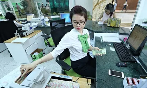 Nhân viên ngân hàng nào kiếm tiền tốt nhất?