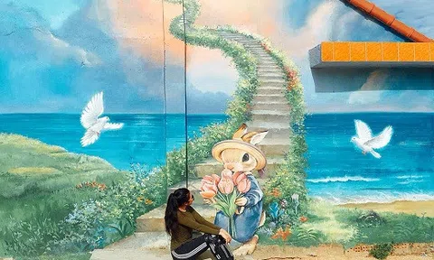 Làng bích họa Tam Thanh `cứ đứng vào là có ảnh đẹp mang về`