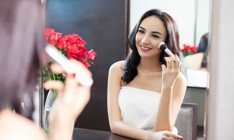 Đàn bà không thương mình thì trông đợi gì ở người khác?