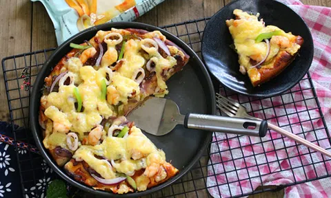 Thử làm pizza hải sản tuyệt ngon đổi vị cho cả nhà