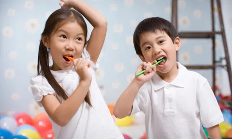 10 cách dạy con trẻ sớm tự lập ngay khi còn nhỏ