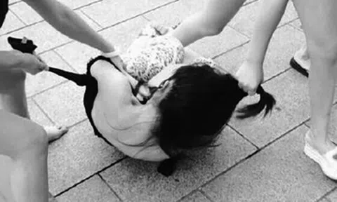 Phụ nữ bị phản bội, thay vì đánh ghen hãy cố gắng yêu lấy chính mình