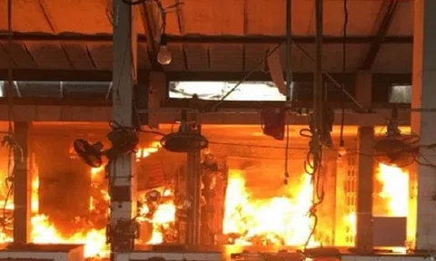 Quyết định khởi tố vụ án cháy chợ Sóc Sơn gây thiệt hại 47 tỷ đồng