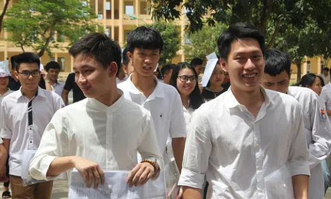 Kỷ luật cảnh cáo cán bộ làm lộ dữ liệu điểm thi THPT quốc gia ở Nghệ An